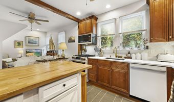 210 N BEACH Ave, Beach Haven, NJ 08008