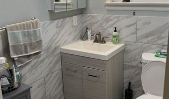 40 WILLOW St, Bayonne, NJ 07002