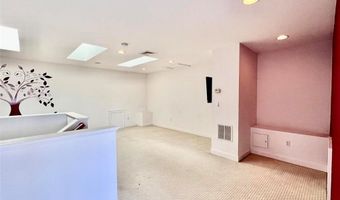 2 Dogwood Ct 2, Middlebury, CT 06762