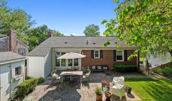 9202 BULLS RUN Pkwy, Bethesda, MD 20817