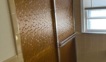 37 Hilton St, Belleville, NJ 07109