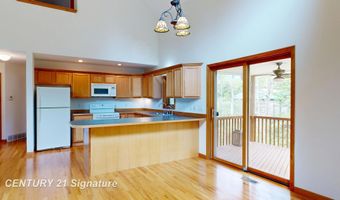 1724 Middle Point Dr, Alger, MI 48610