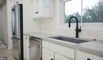 25648 RED CHERRY Dr, Aldie, VA 20105