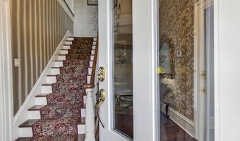 116 E Main St, Abingdon, VA 24210