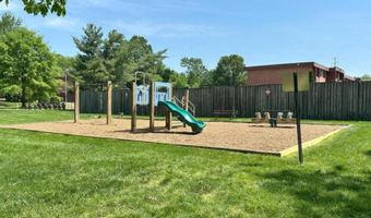 1509 S GEORGE MASON Dr 22, Arlington, VA 22204