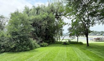5393 Westport Rd, Madison, WI 53704