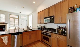 2363 CHAMPLAIN St NW 8, Washington, DC 20009