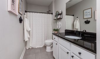 1816 Starling Ct, Polk City, IA 50226