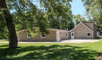 1823 E Park Pl, Arlington Heights, IL 60004