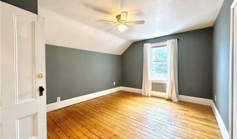 91 Van Zandt Ave, Newport, RI 02840