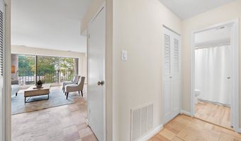 3 CANTERBURY Sq 402, Alexandria, VA 22304