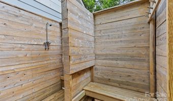 3320 Eastwood Dr, Charlotte, NC 28205