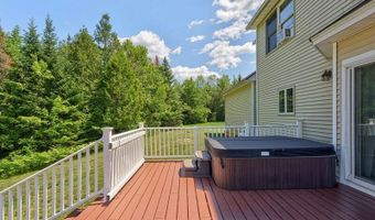 43 Skyline Rd, Bangor, ME 04401