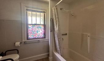 516 E MAPLE St, Appleton, WI 54915