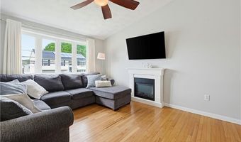 64 Weeks St, Cumberland, RI 02864