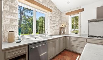 165 Crowe Rd, Alpharetta, GA 30004