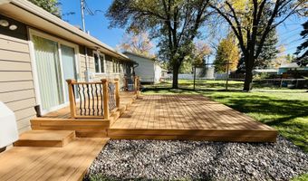 117 Elizabeth Dr, Aberdeen, SD 57401