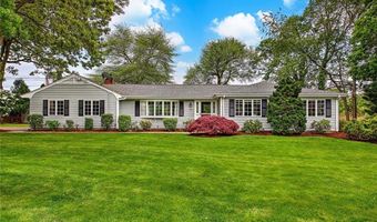 33 Meadowbrook Dr, Barrington, RI 02806