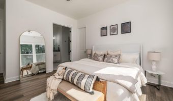 824 Fairway Rd, Ayden, NC 28513