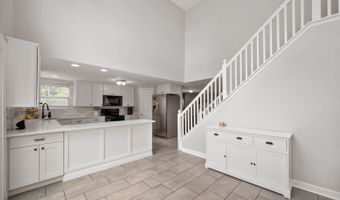 1015 Pebble Ct, Anderson, IN 46013