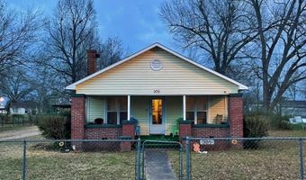 305 NW 3rd St, Antlers, OK 74523