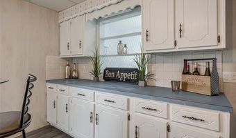 368 SE Elmhurst Ave, Bartlesville, OK 74006