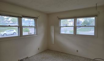 3521 Navarre Rd, Casper, WY 82604