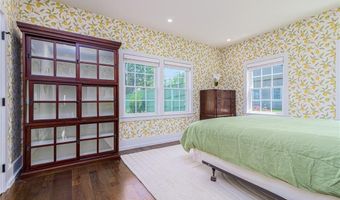 953 Fort Getty Rd, Jamestown, RI 02835