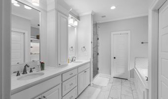 200 Evelyn Ln, Brandon, MS 39042