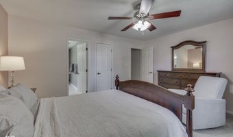 841 Country Ln, Indianapolis, IN 46217