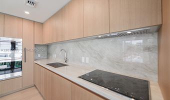 1177 Kane Concourse 204, Bay Harbor Islands, FL 33154