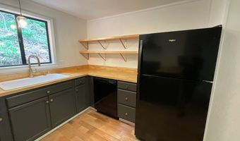 1136 Granny Squirrel Dr, Andrews, NC 28901