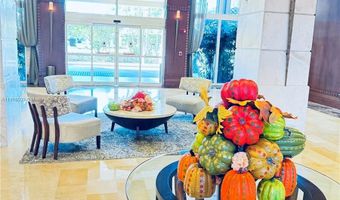 19501 W Country Club Dr PH-06, Aventura, FL 33180