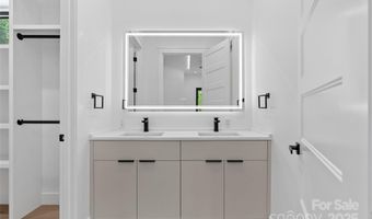 761 Weston Rd, Arden, NC 28704