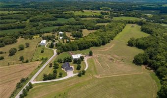 10700 SE Crabapple Rd, Agency, MO 64401