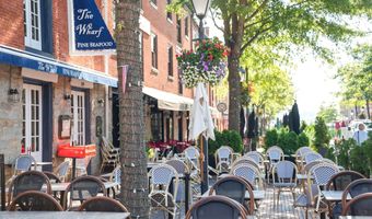 1305 E ABINGDON Dr 2, Alexandria, VA 22314