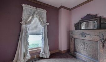 1418 Cleveland Ave, Baxter Springs, KS 66713