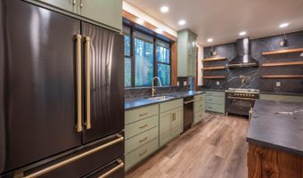 2044 Douglas Dr, Arnold, CA 95223