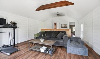 6246 Slater Rd, Andover, OH 44003