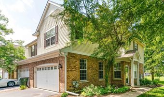 2636 Pondview Dr, Algonquin, IL 60102