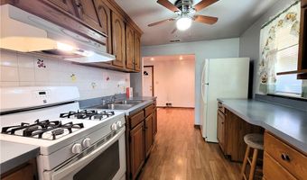 107 N Roanoke Ave, Austintown, OH 44515