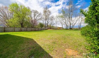 48 Tipperary Dr, Asheville, NC 28806