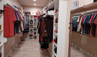 309 HICKMAN Ln, Angleton, TX 77515