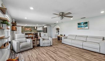 801 FLAMINGO Dr, Apollo Beach, FL 33572