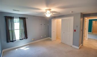 105 Lake Dr, Alton, IL 62002