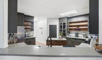 1402 W Johnson Ave, Aransas Pass, TX 78336