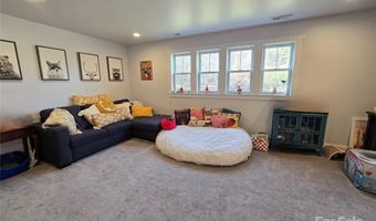 565 School Rd, Asheville, NC 28803