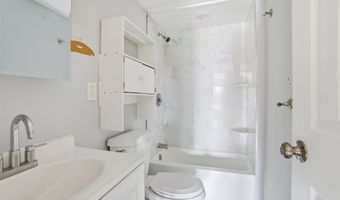 13 COTTAGE St, Bayonne, NJ 07002