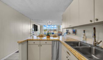 111 KAHULUI BEACH Rd B214, Kahului, HI 96732