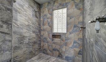 912 S 7th St, Aransas Pass, TX 78336